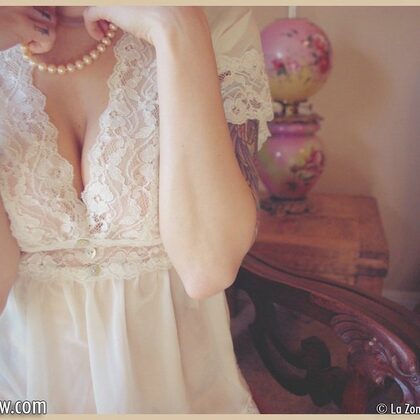 Ivy Snow 004 01-ivy-snow-hot-tattoos.jpg