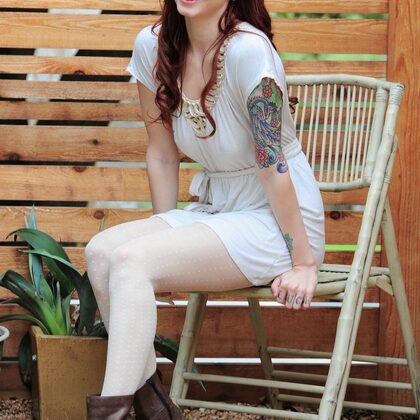 Ivy Snow 005 02-ivy-snow-white-stockings.jpg