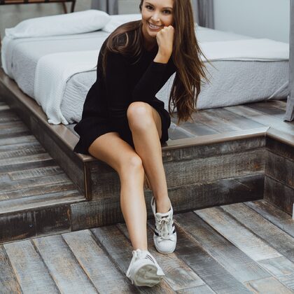 Jenna Loren 004 02-more-jenna-by-this-years-model.jpg