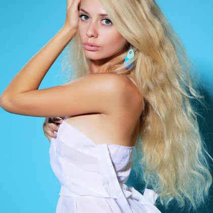 Jennifer Mackay 006 05-beautiful-jennifer-mackay.jpg