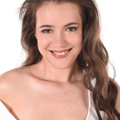 Jessica Lynn 001 01-lily-rainheart-casually-classy-by-istripper.jpg