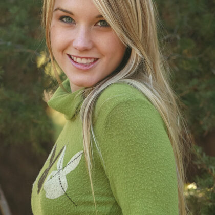 Jewel A 006 02-sweater-jewel-by-this-years-model.jpg