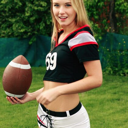 Jewel A 007 02-jewel-ready-for-the-game-by-this-years-model.jpg