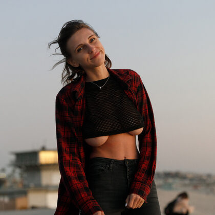 Juniper Hope 001 01-hopeless-sofrantic-venice-after-dark-by-zishy.jpg