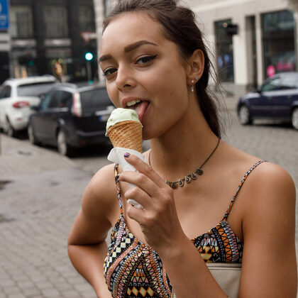 Karina Baru 003 09-slava-konevs-on-riga-art-by-zishy.jpg