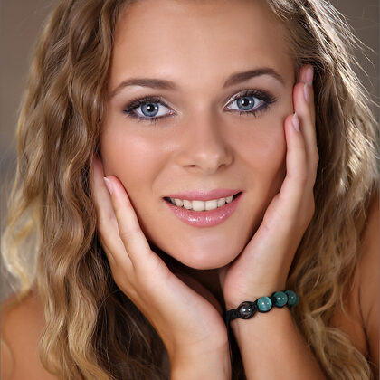 Karissa Diamond 008 08-karissa-flirtatious.jpg