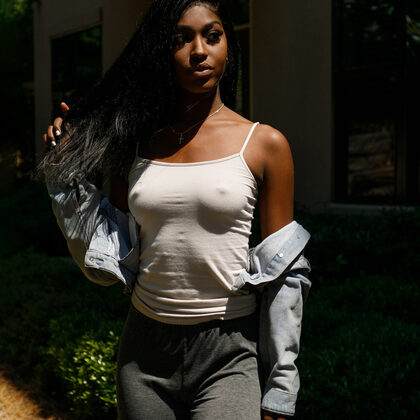 Kelsey Jones 005 01-kelsey-jones-she-cryin-by-zishy.jpg