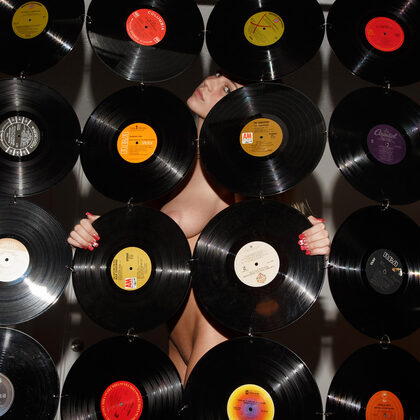 Kendra Sunderland 001 09-kendra-sunderland-at-the-korova-by-zishy.jpg