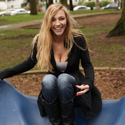 Kendra Sunderland 006 01-kendra-sunderland-talk-to-me-by-zishy.jpg