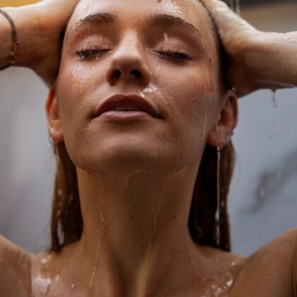 Kiki A 001 13-playboy-netherlands-presenting-kiki.jpg