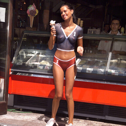 Klara Smetanova 011 12-klara-smetanova-nude-in-public.jpg