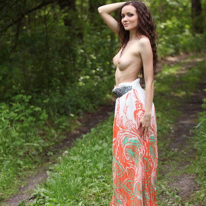 Kolumbina A 002 01-presenting-kolumbina-alvarez-by-zemani.jpg