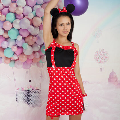 Laina 001 01-lada-effortless-movement-by-amour-angels.jpg