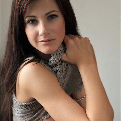 Lauren Crist 028 01-lauren-waiting-by-mpl-studios.jpg