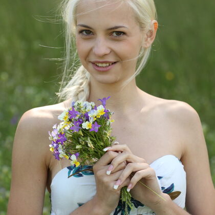 Leonie 003 19-linda-peerless-day.jpg