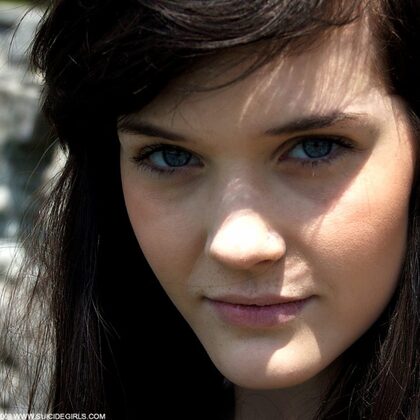 Levee 001 05-levee-on-the-rocks-by-suicide-girls.jpg