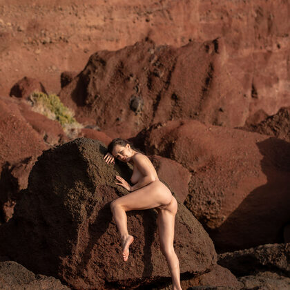 Lilian A 016 03-demi-fray-rock-by-femjoy.jpg