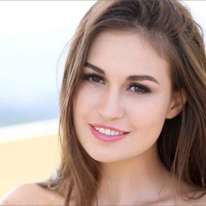 Lilian A 032 11-mila-cat-eyes-by-mpl-studios.jpg