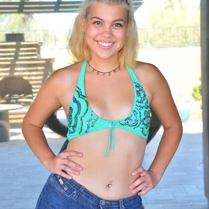 Lilith Grace 001 09-lilith-cutie-with-the-bow-by-ftv-girls.jpg