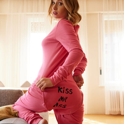 Lily Blossom 005 01-lily-blossom-kiss-it-by-met-art.jpg