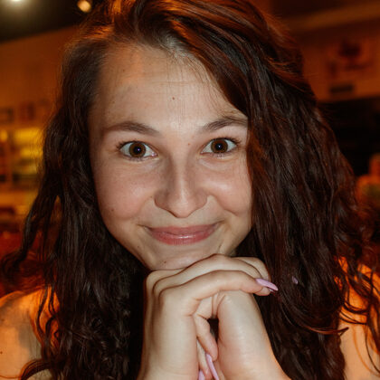 Liz Jordan 007 01-liz-jordan-can-handle-her-carbs-by-zishy.jpg