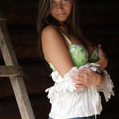 Lizzy Merova 001 09-mischa-denim.jpg