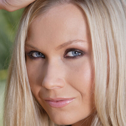 Lizzy Merova 018 15-lizzy-merova-happy-blonde.jpg