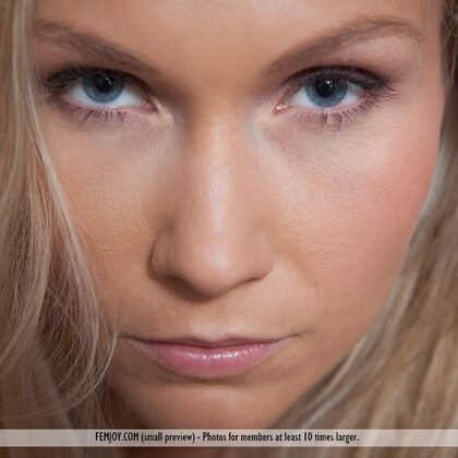 Lizzy Merova 020 14-lizzy-merova-private-show.jpg