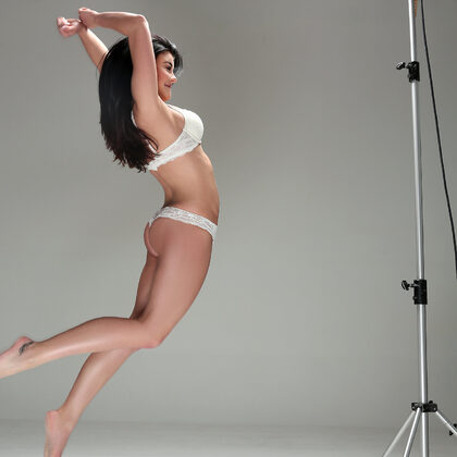 Lucy Li 037 01-watch-4-beauty-casting-lucy.jpg