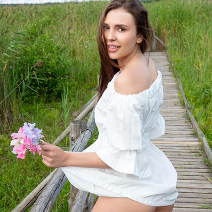 Madi 001 01-mira-si-romantic-bridge.jpg