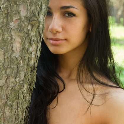 Malina A 002 14-malina-a-outdoors.jpg