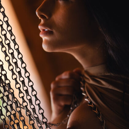 Maria Wars 003 04-maria-wars-radiant-chains.jpg