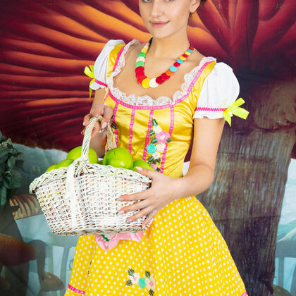 Marija Marr 001 01-valery-juicy-story-by-showy-beauty.jpg