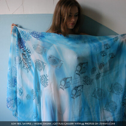 Marilu A 002 04-dasha-between-floors.jpg