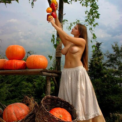 Marina 002 07-marina-selling-pumpkins-by-body-in-mind.jpg