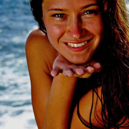 Masha C 002 10-maria-ocean.jpg