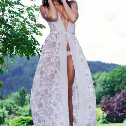 Michaela Isizzu gallery 008