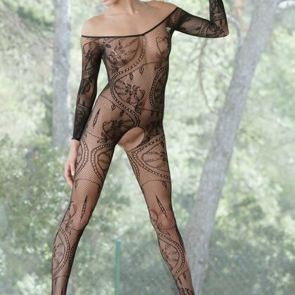 Michaela Isizzu gallery 048