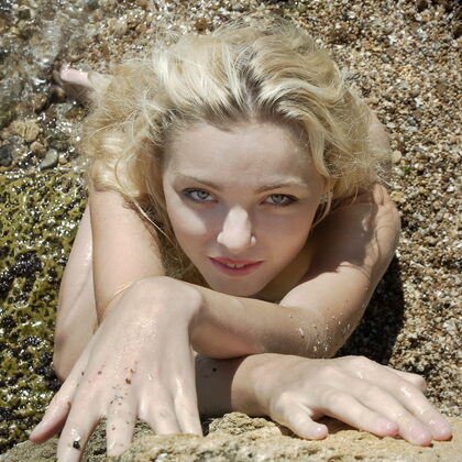 Mila A 001 19-mila-utter-bliss-by-amourangels.jpg