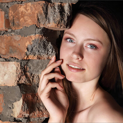 Milana K 001 07-nikita-walls-that-speak.jpg