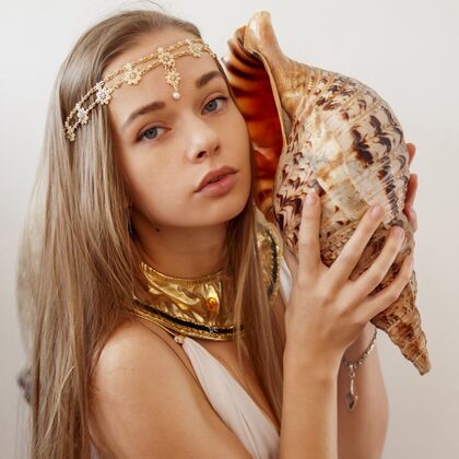 Milena Angel 049 02-milena-angel-creeck-goddess.jpg