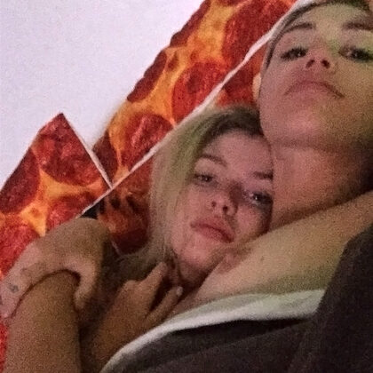 Miley Cyrus 001 21-miley-cyrus-nude-leaked-pictures.jpg