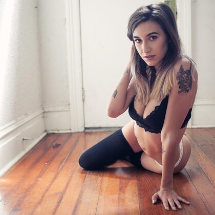 Moon 001 02-moon-posing-topless-and-nude-with-tattoos-in-the-room.jpg