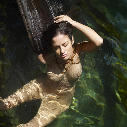 Muriel 001 04-muriel-mermaid-by-hegre.jpg