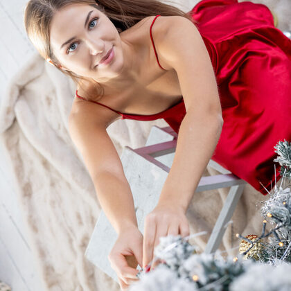 Nestia 014 02-new-present-nestia.jpg