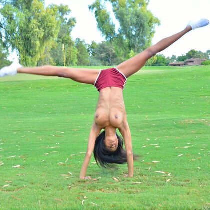 Nia Nacci 001 08-nia-she-s-an-early-riser-by-ftvgirls.jpg