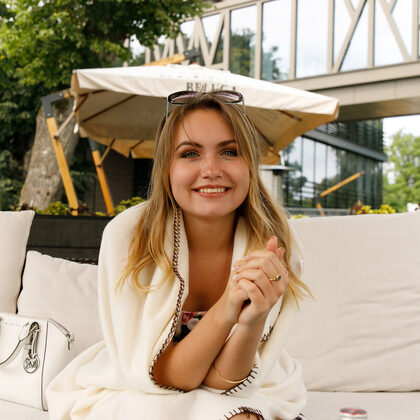 Nicole Ross 003 07-nicole-ross-five-star-review-by-zishy.jpg