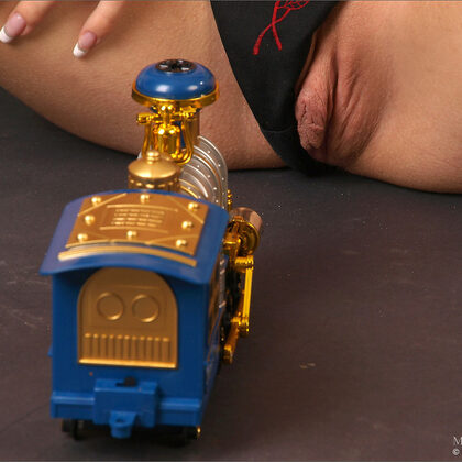 Nika E 009 06-katia-black-stockings.jpg