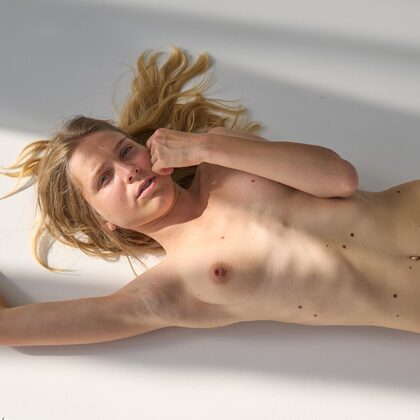 Nora Pace 002 11-nora-pace-polaroids-by-superbe-models.jpg