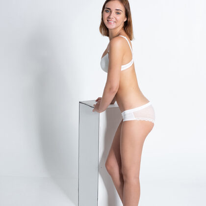 Oxana Chic 007 01-oxana-z-modeling-by-femjoy.jpg